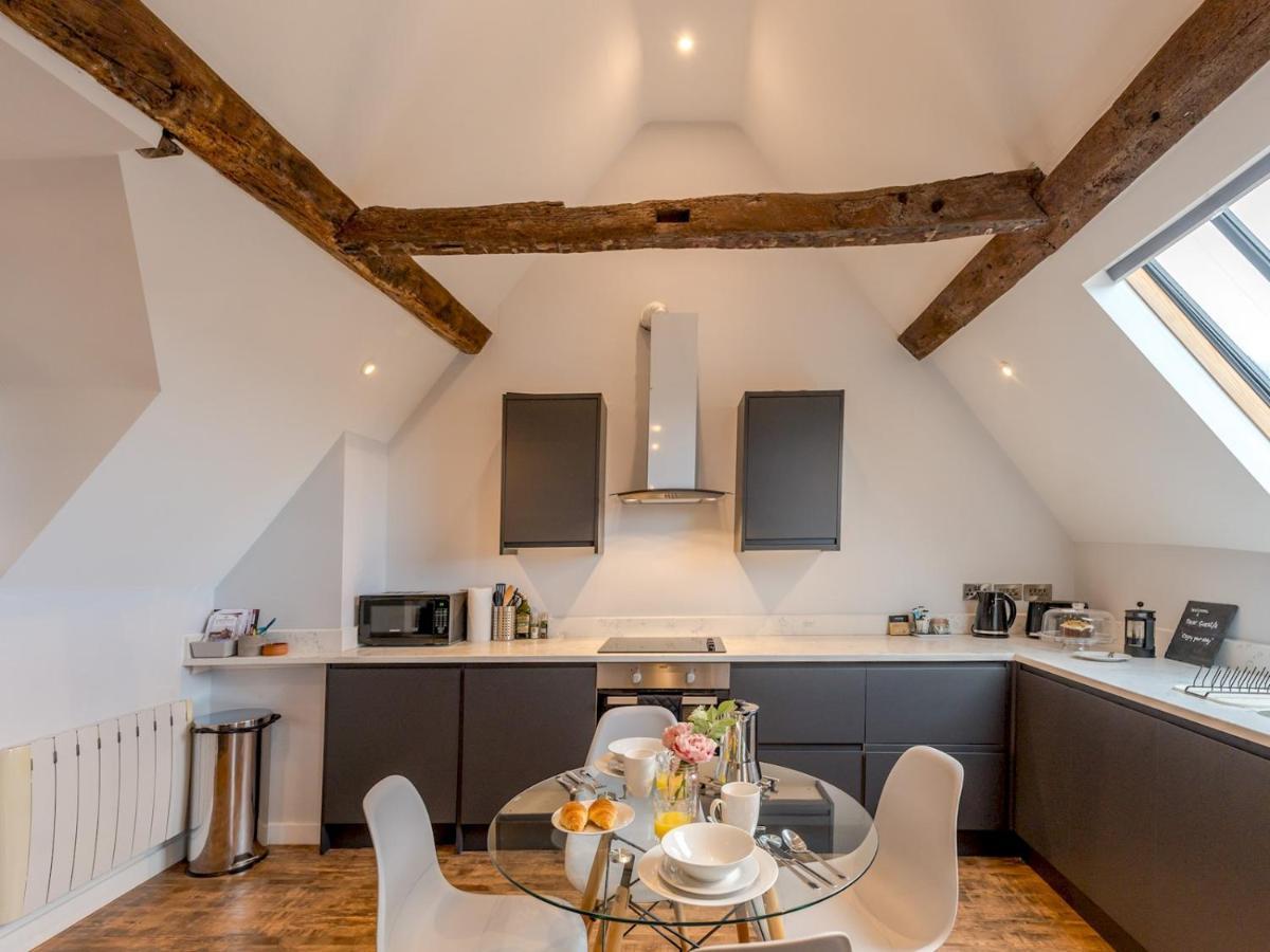 Pass The Keys 5C Charming Town Centre Apartment With Roof Top Views 什鲁斯伯里 外观 照片