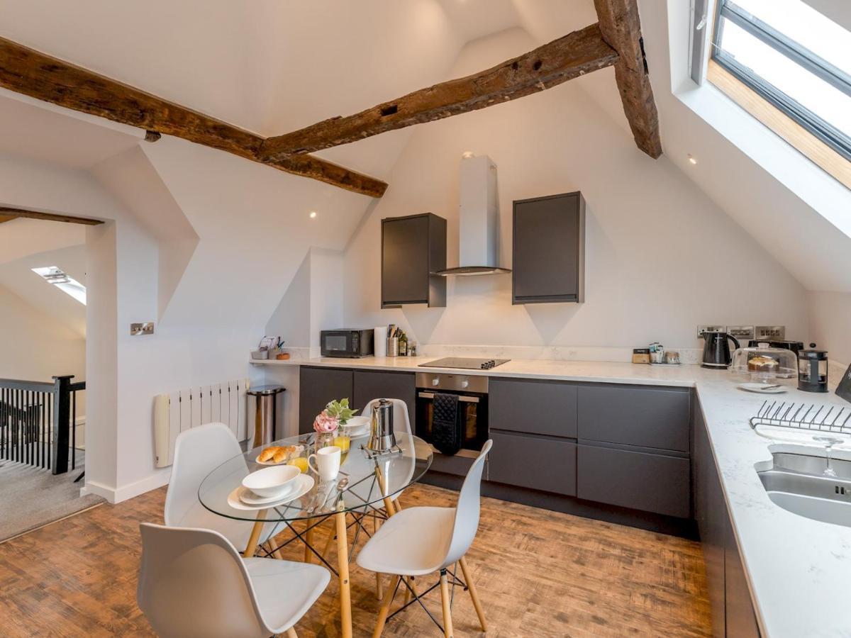 Pass The Keys 5C Charming Town Centre Apartment With Roof Top Views 什鲁斯伯里 外观 照片